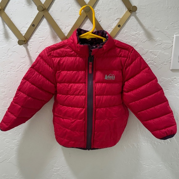 REI Kids' Reversible Puffer Jacket - Picture 3 of 4